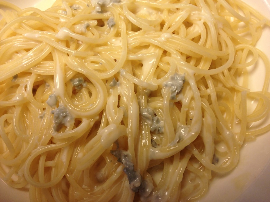 Spaghetti mit Gorgonzolasauce - Steven Varco